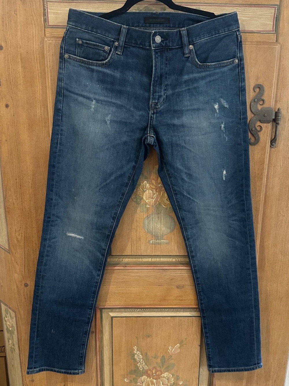 Men's - UNIQLO - Straight Medium Rise Distressed Denim Jeans - Size 31